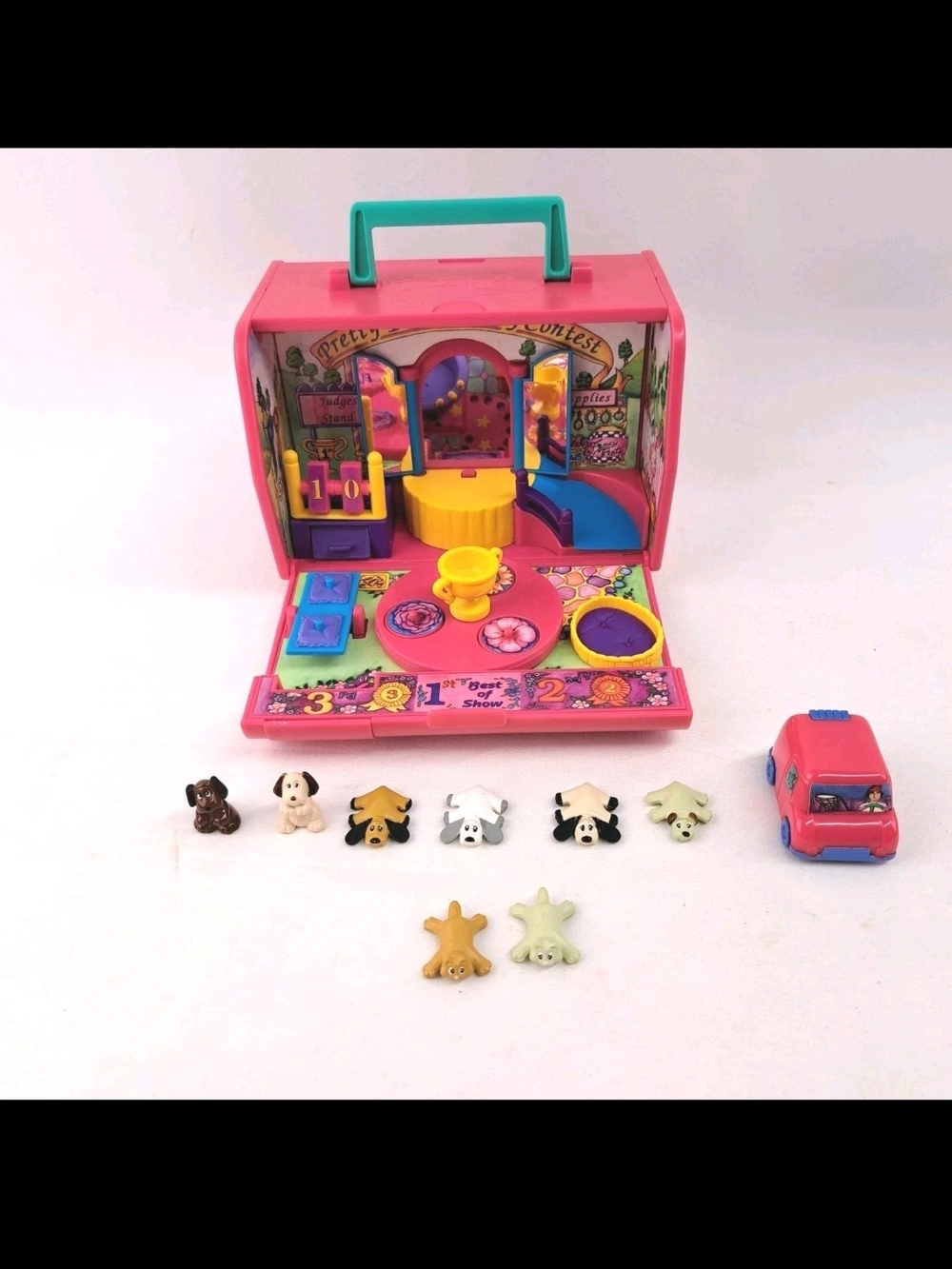 Pink Portable Pound Puppies Playset with Carry Handle and Mini Pet Figures